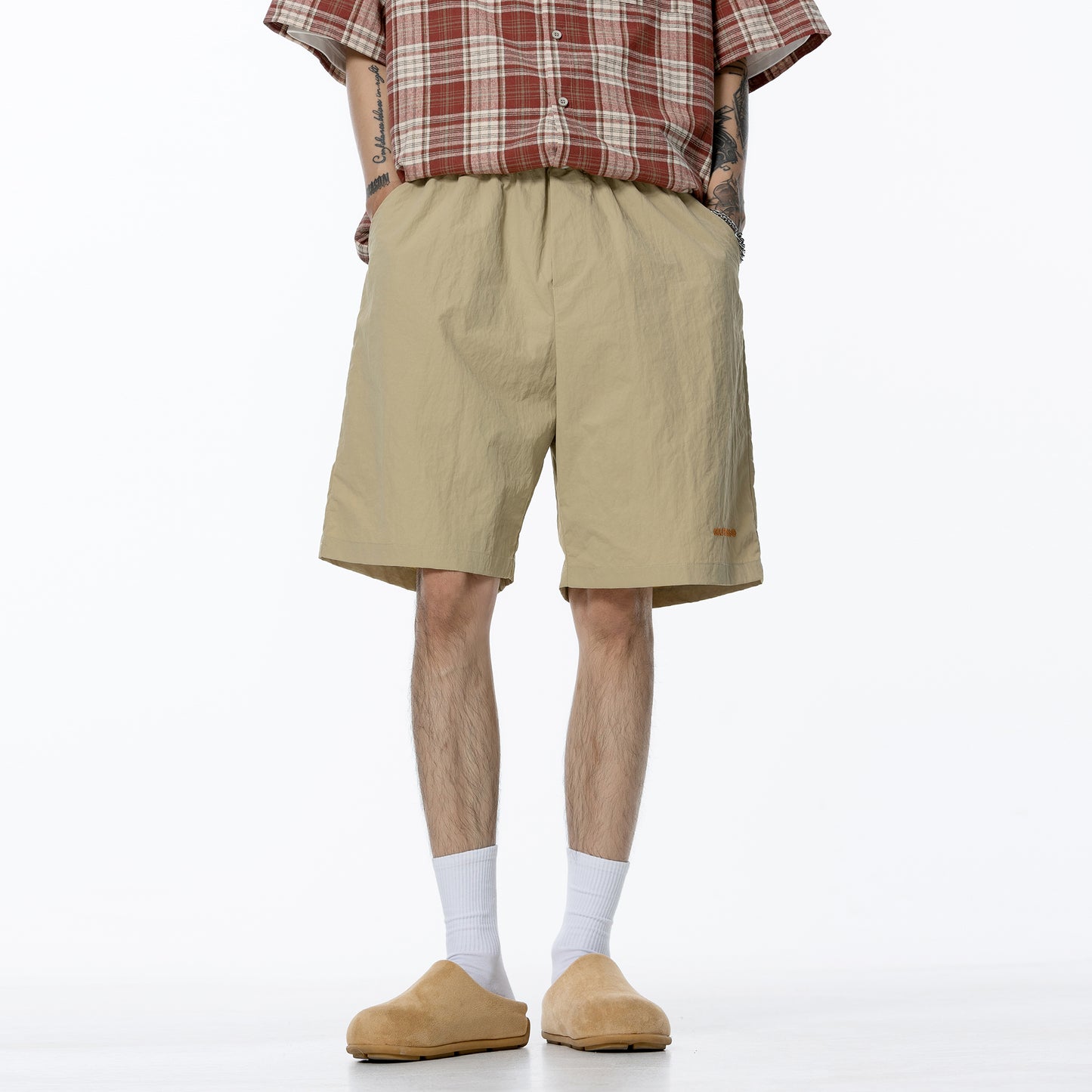 Golfkross rangli to'qnashuv harflari logotipi kashtado'zlik erkin beshta sport ish shimlari bir xil paragrafli erkaklar va ayollar