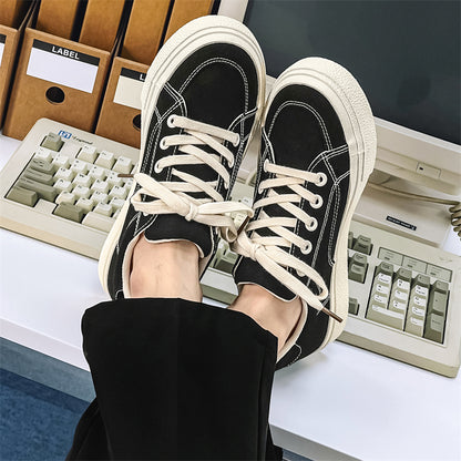 Erkaklar uchun Kaiser krossovkalari