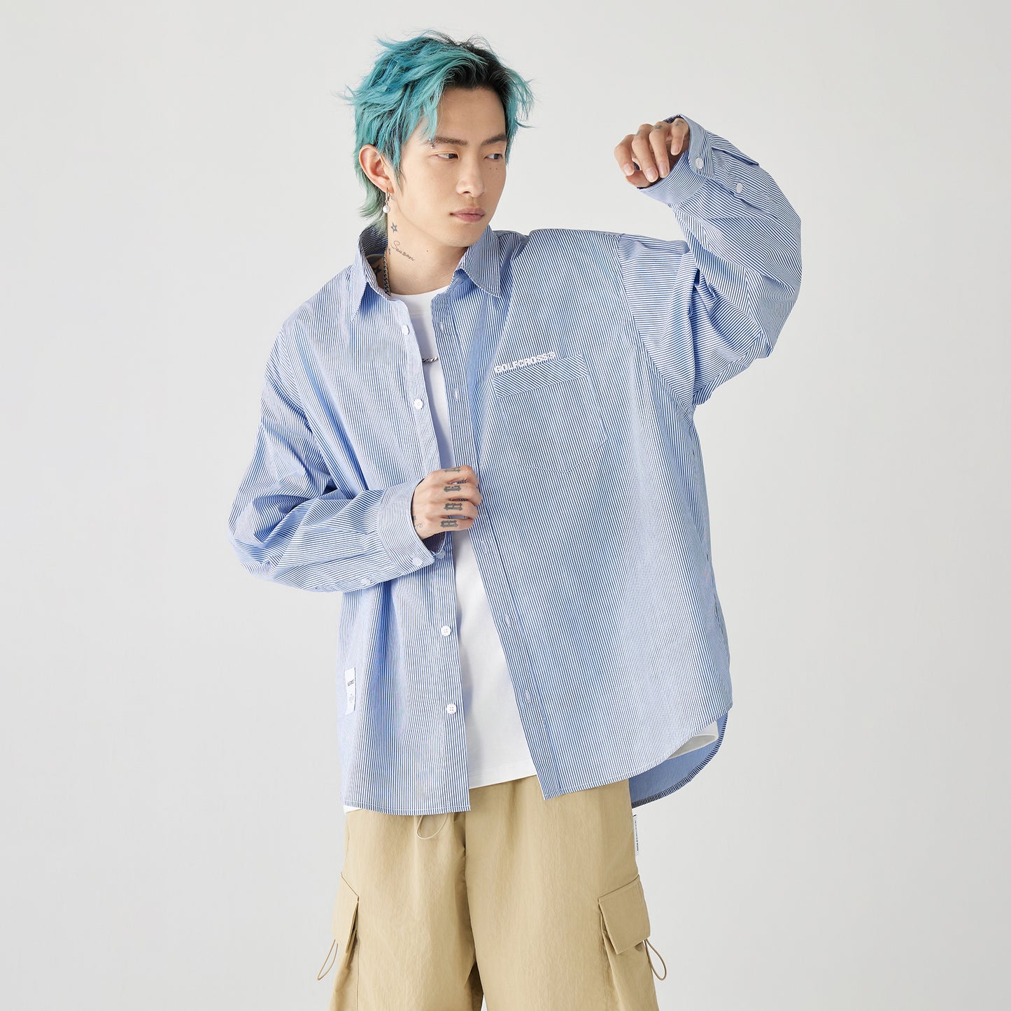 Golfcross yapon kolleji uslubidagi shaharbo'yi chiziqli bir ko'krakli tasodifiy lapel uzun yengli ko'ylak ko'ylagi juftlik modellari