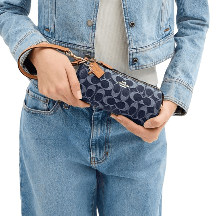 Сумка женская Coach Nolita 20 Classic Logo Zip Closure - Boxette Shop