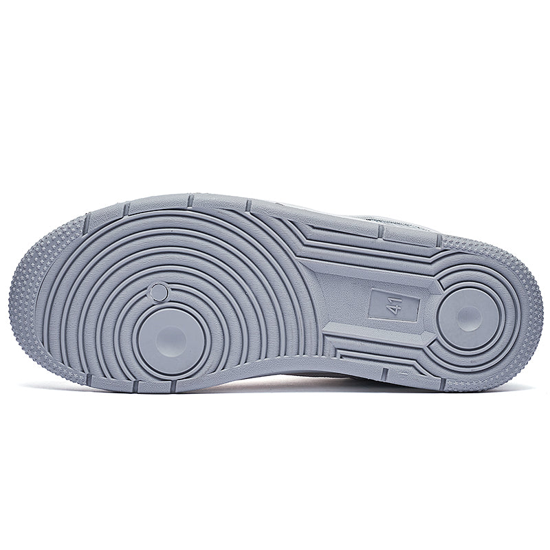 Erkaklar AAA 1955-yildan beri krossovkalar