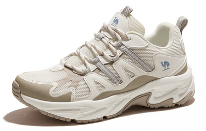 Ayollar uchun tuya krossovkalari