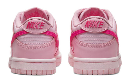 Nike Dunk "Triple Pink" ayollar krossovkalari