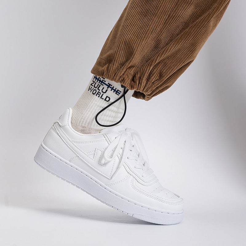 Jangchi krossovkalari