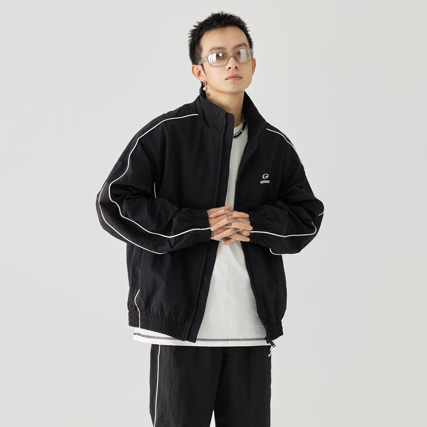 Erkaklar golf kross ko'ylagi