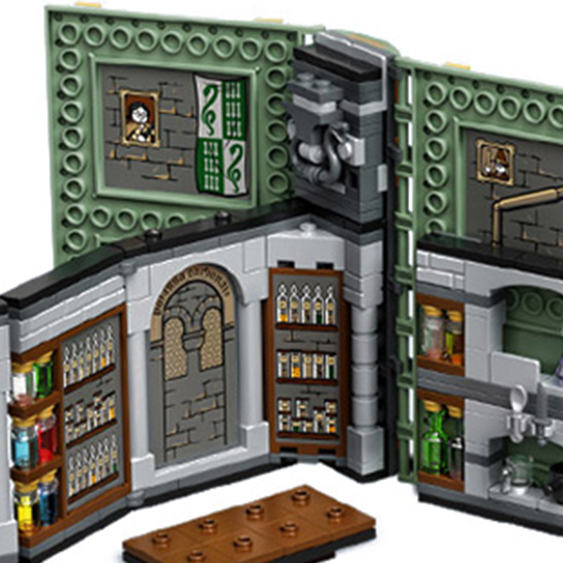 LEGO Garri Potter "Xogvarts qahramonlari: iksirlar sinfi" (76383)