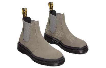 Doktor Martens etiklari 2976