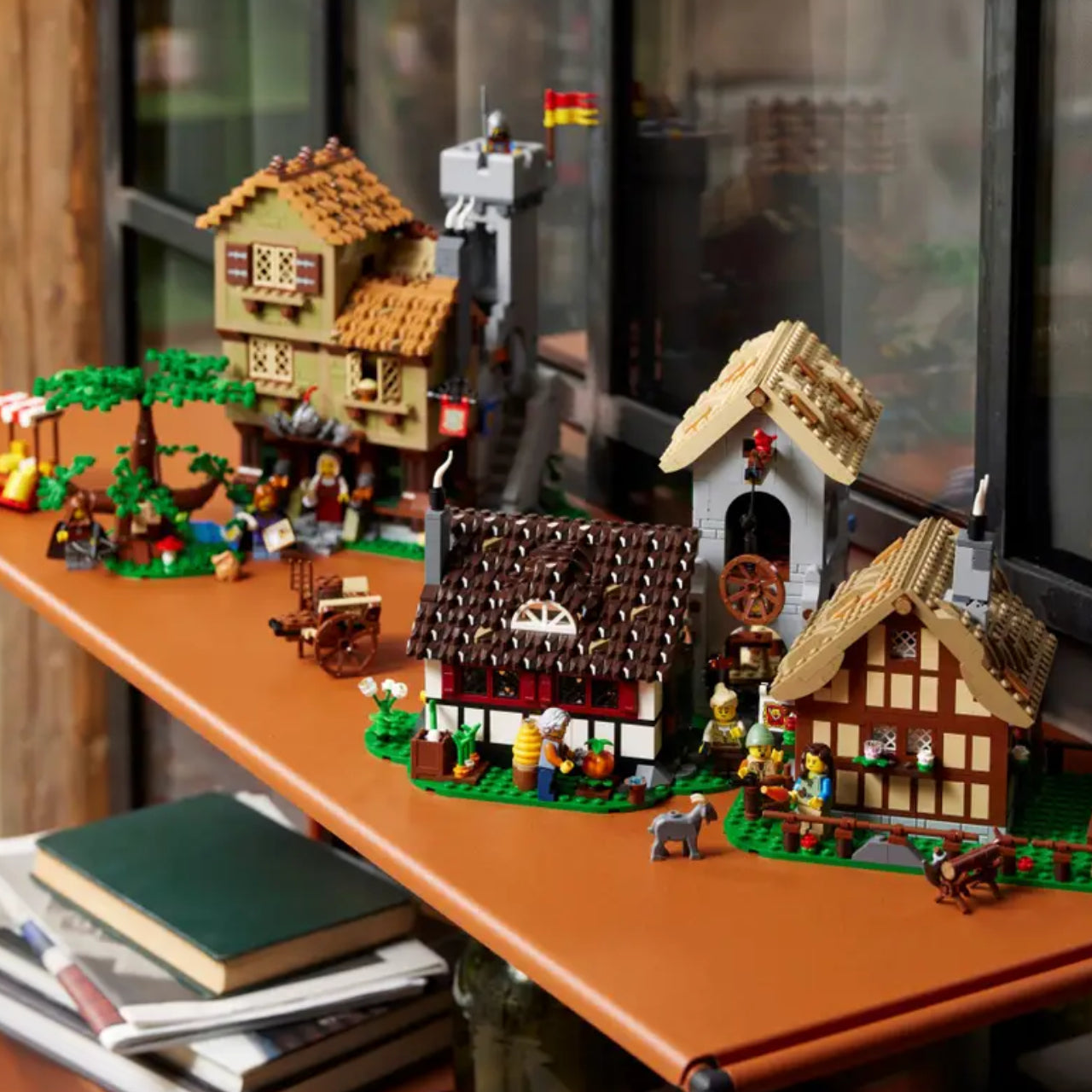 LEGO "O'rta asrlar shahri" (10332)