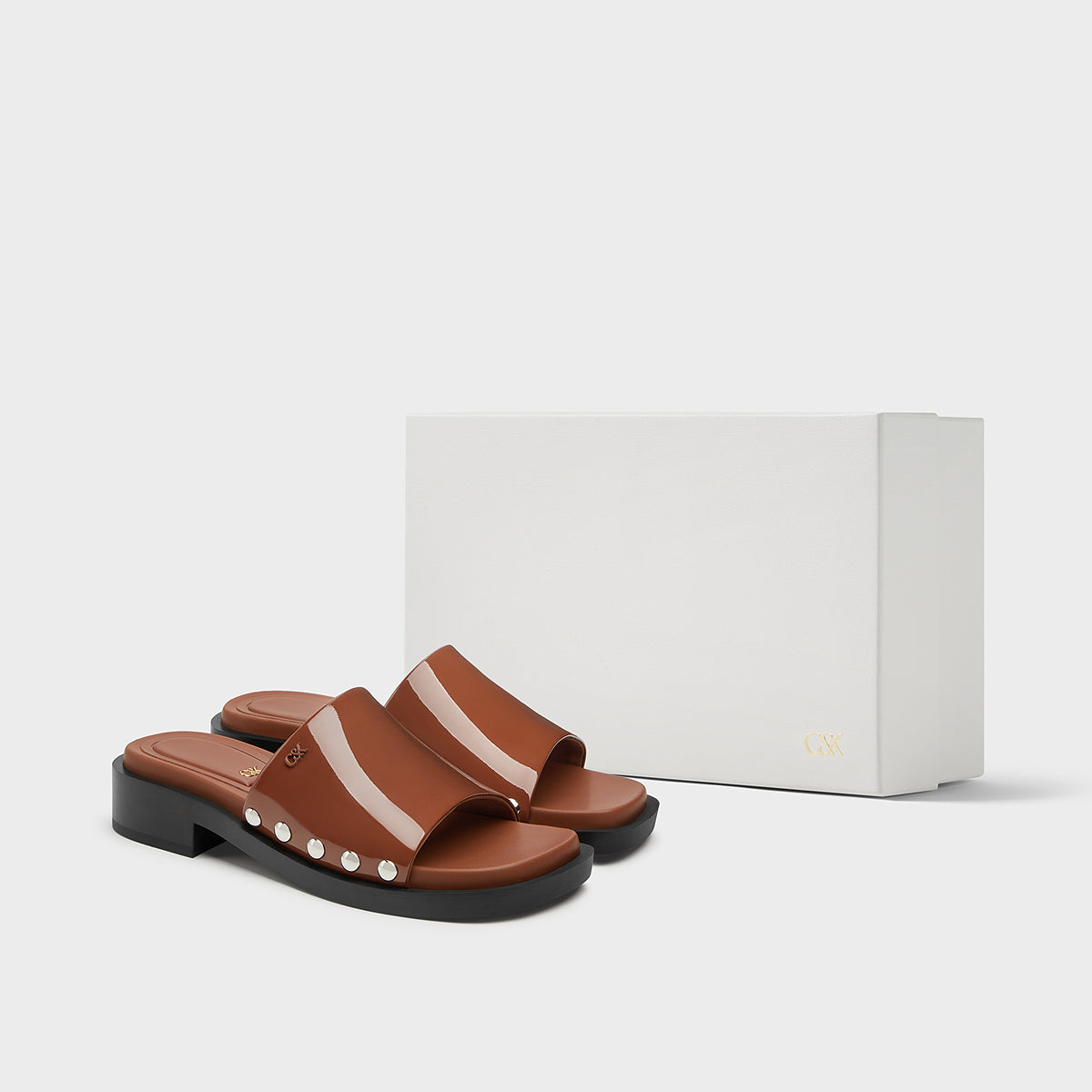 Шлёпанцы женские Charles&Keith ck