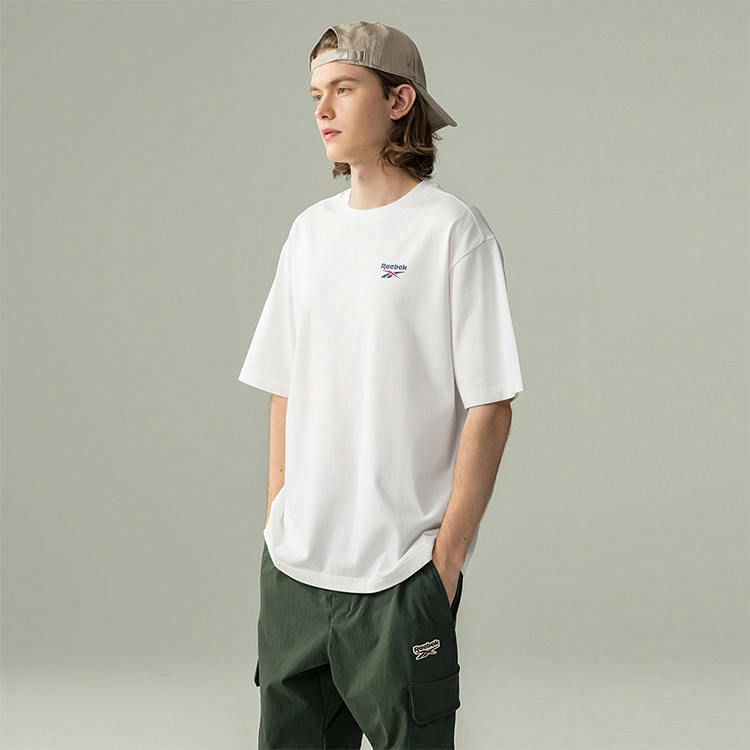 Reebok erkaklar futbolkasi