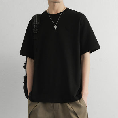 Hvga asosiy modellari eski pul uslubi yumshoq va qulay teri salqin tuyg'u yarim yengli pastki ko'ylak Amerika tekis rangli moda shaxsiyat trendi tasodifiy erkin qisqa qisma futbolkalar bir xil modellar bilan erkaklar va ayollar