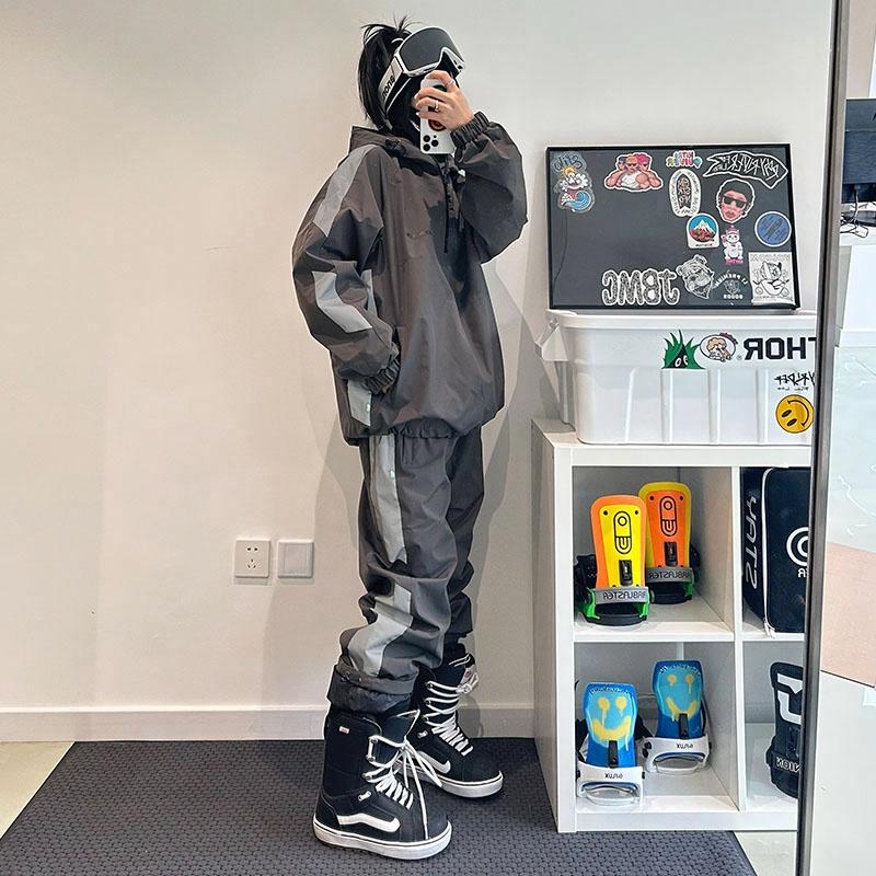 Jon Snou chang'i kostyumi