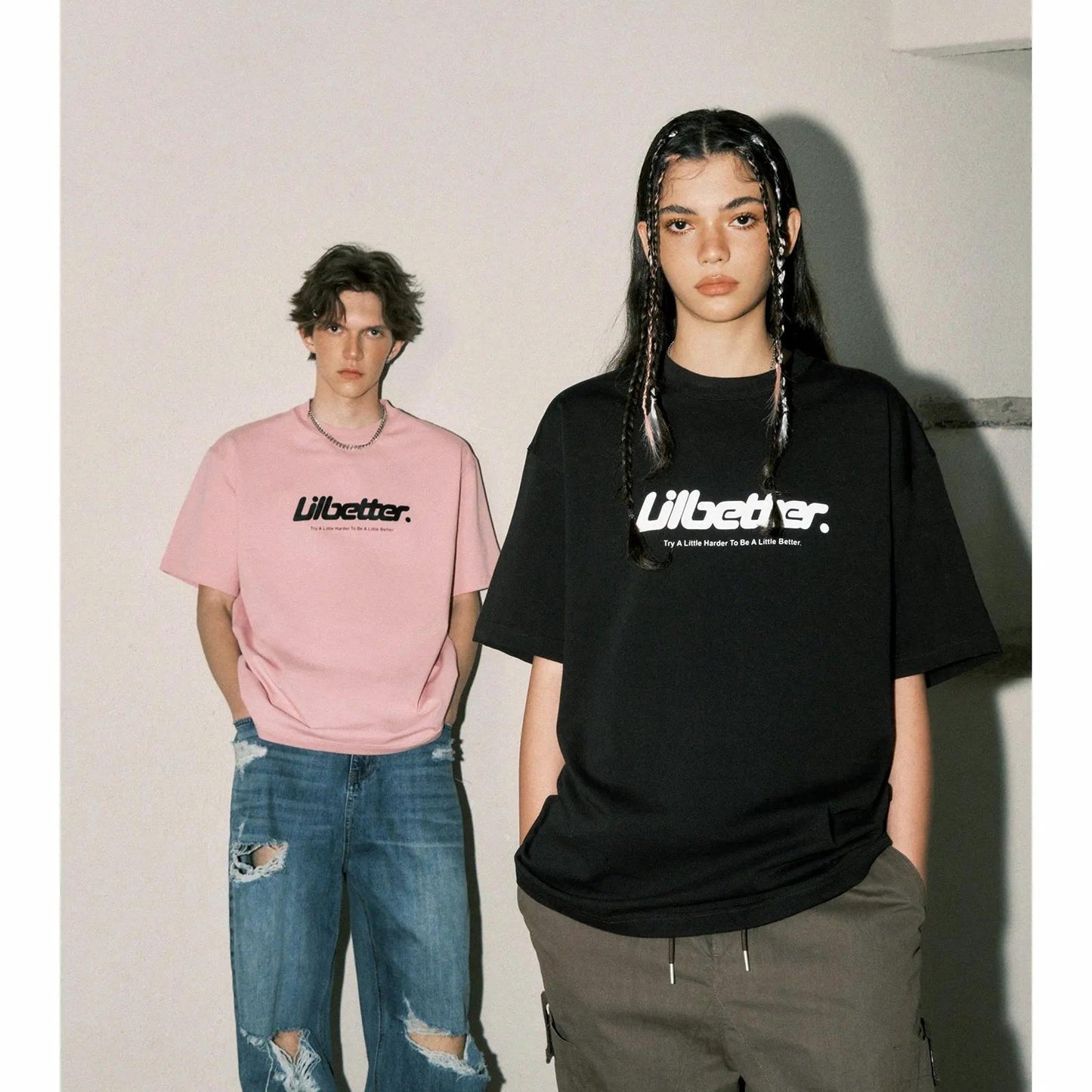 Lilbetter harfi logotipi bosma paxta amerikalik kundalik toza kiyimli dumaloq bo'yinli yarim yengli bo'shashgan juftlik qisqa yengli futbolka modelli erkaklar va ayollar