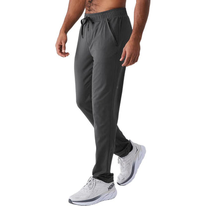 Alo Yoga Erkaklar uchun tekis rangli to'rli terni o'tkazmaydigan sport shimlari