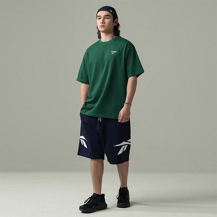 Reebok erkaklar futbolkasi