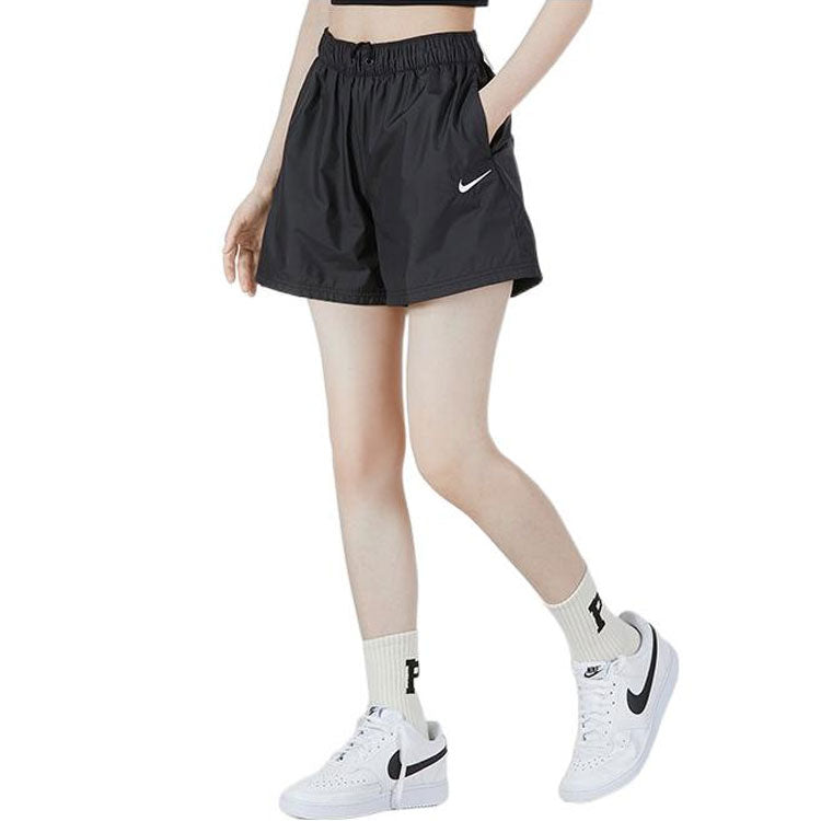 Спортивные шорты женские Nike Sportswear