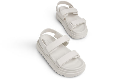 Charlz va Keyt ayollar sandallari