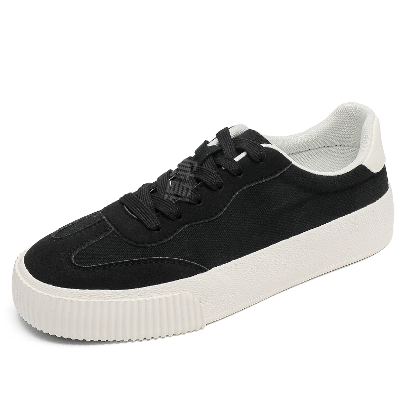 Erkaklar AAA 1955-yildan beri krossovkalar