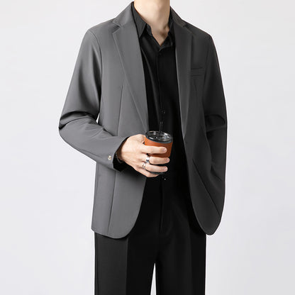 Anti-ofis trendining koreyscha versiyasi erkaklarning kichkina toplari chiroyli bo'sh Gonkong uslubidagi ko'ylagi erkaklar ko'p qirrali kundalik kostyumi engil hashamatli kostyum erkaklar modellari