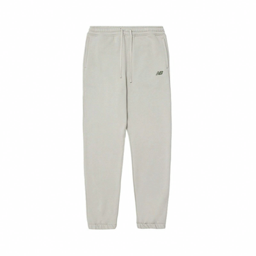 Ochiq kul rangdagi New Balance erkaklar uchun o‘rta uzunlikdagi oddiy trikotaj kozoklari