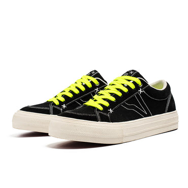 AAA 1955-yildan beri krossovkalar