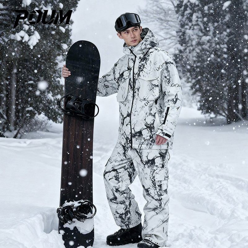 POUM chang'i kostyumi