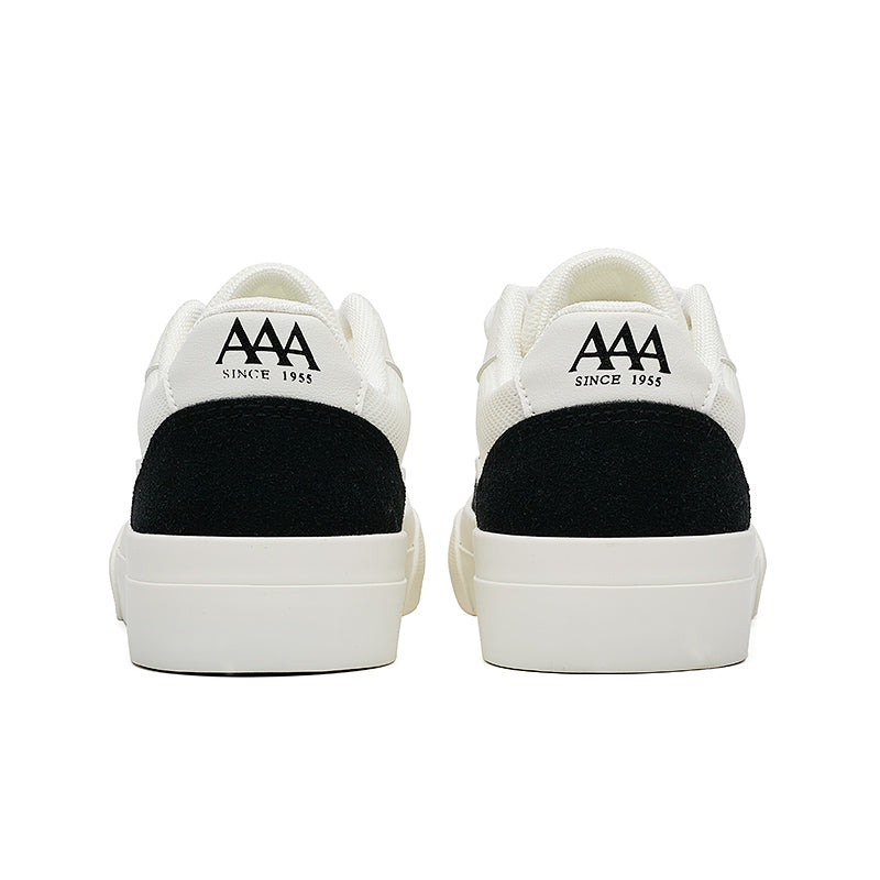 AAA 1955-yildan beri krossovkalar