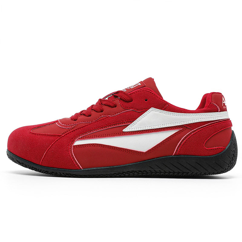 Erkaklar AAA 1955-yildan beri krossovkalar