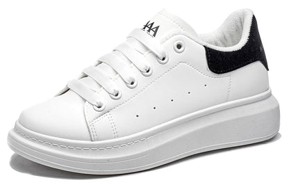 AAA 1955-yildan beri krossovkalar