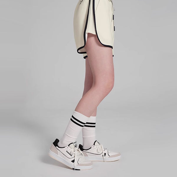 Reebok ayollar sport shortilari