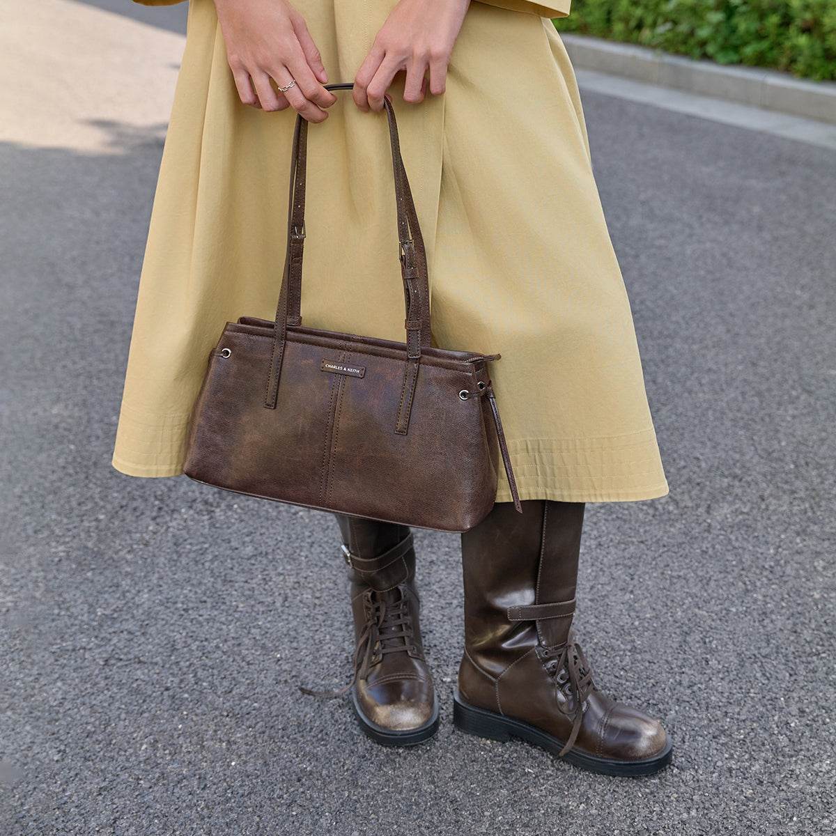 Сумка женская Charles&Keith Distressed Coffee Noir - Boxette Shop